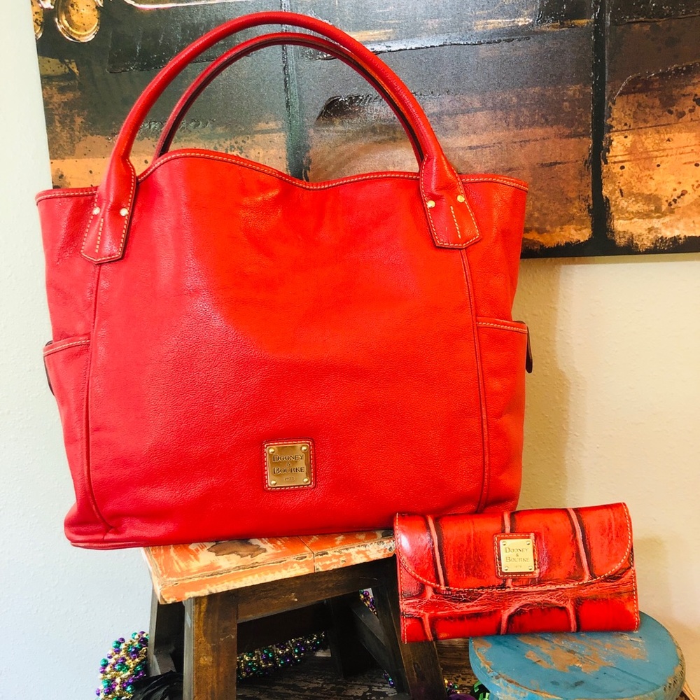 DOONEY & BOURKE Authentic Kristen Tote w/ Wallet